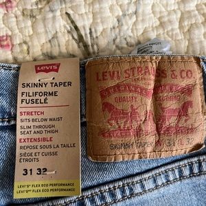 Levi’s jeans flex